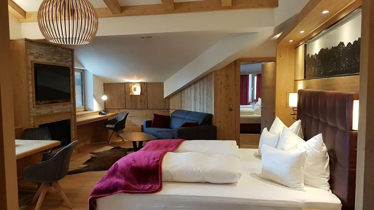 Hotel Tyrolis Zirl 4*,  Austria